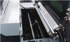 高度の吹く平らになるシステムが付いているインライン印刷物の品質管理機械
